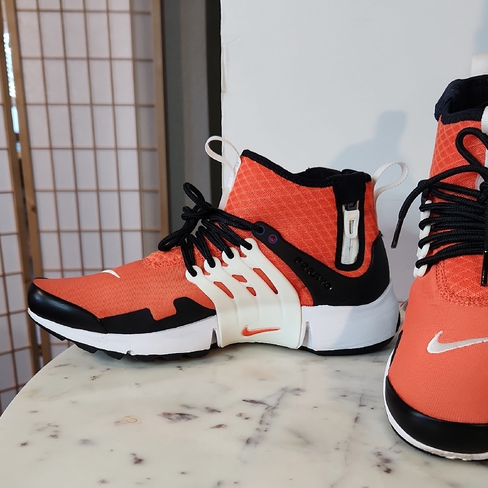NIKE Presto | Womens Mid Utility High | DC8751-800 Sz 8